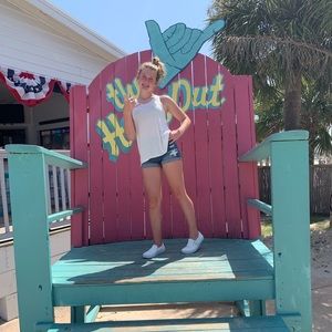 Meet your Posher, Taylor